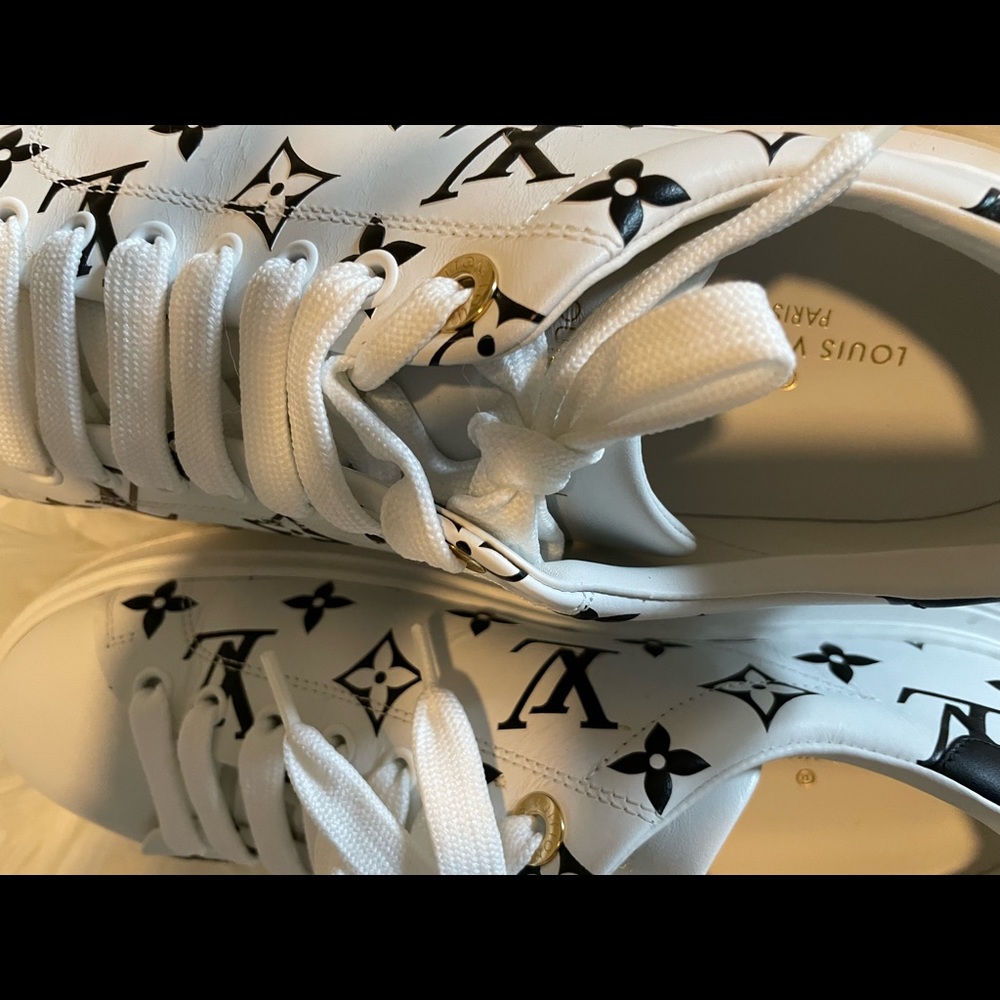 Louis Vuitton sneaker